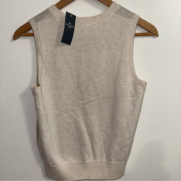 Abercrombie kids Daisy pattern sweater vest Knit Sweater Youth Size 13/14 NWT - Picture 6 of 7